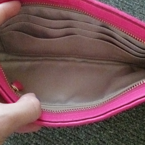 🆕 💕VTG/RARE Coach💕 - Luxe Leather Fuchsia Zip Clutch - Picture 5 of 11